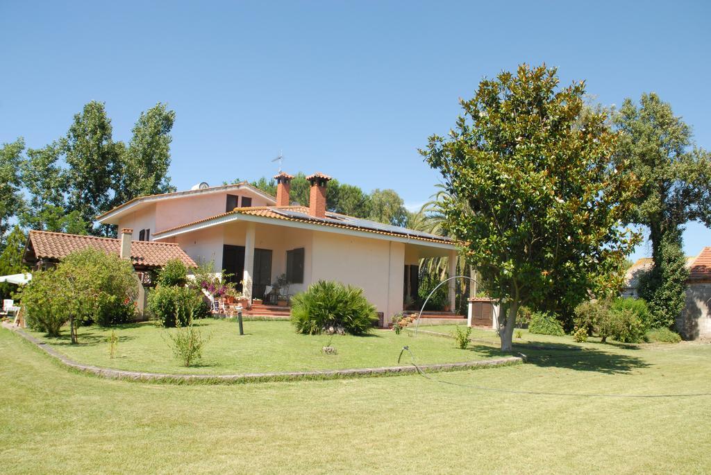 B&B Fra E Fe Arborea Esterno foto