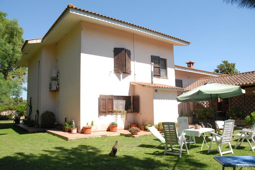 B&B Fra E Fe Arborea Esterno foto
