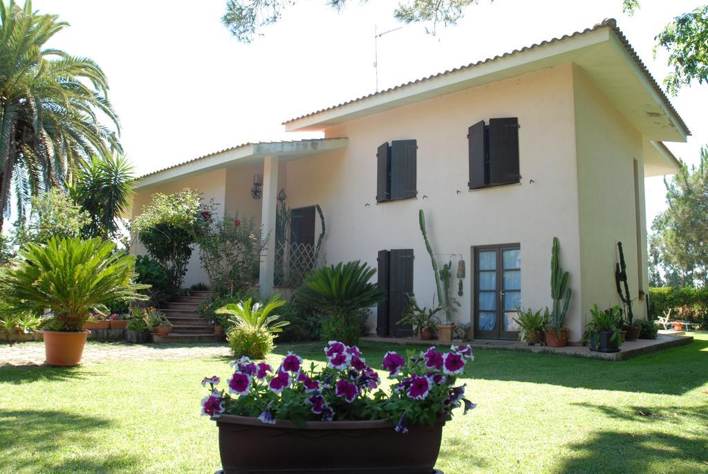 B&B Fra E Fe Arborea Esterno foto