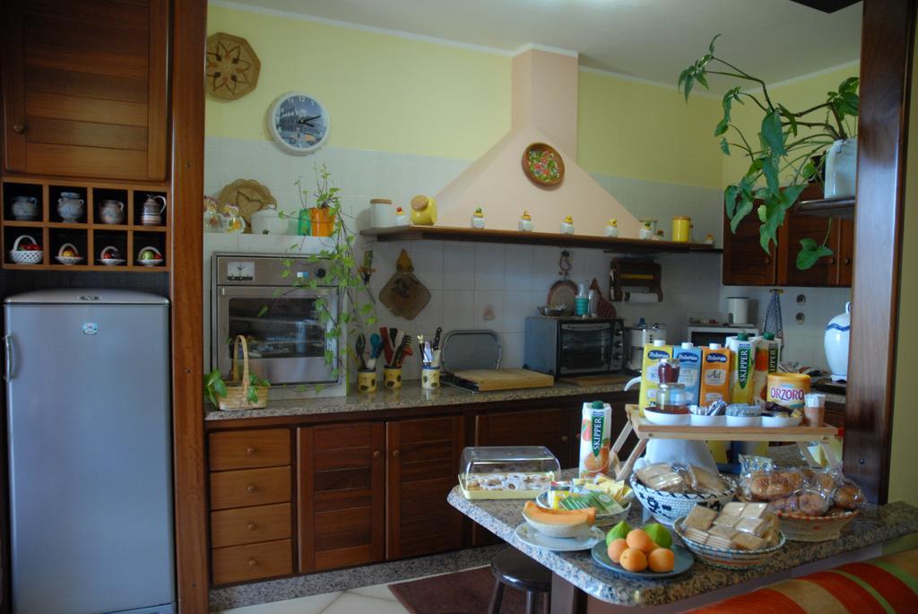 B&B Fra E Fe Arborea Esterno foto